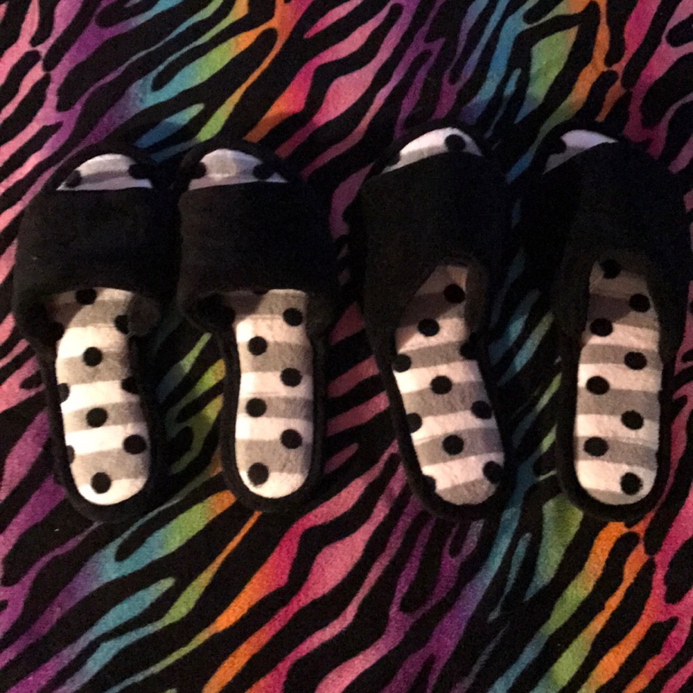 Dearforms Slippers Bundled NWT 💕